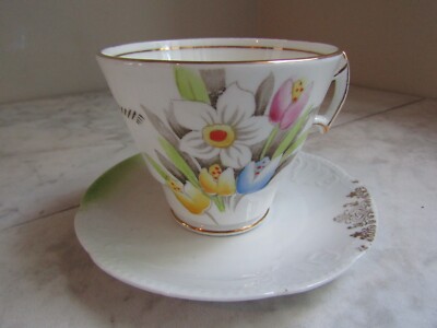 Vintage Pike Nix Bone China Teacup and Saucer Tulip/Daffodil