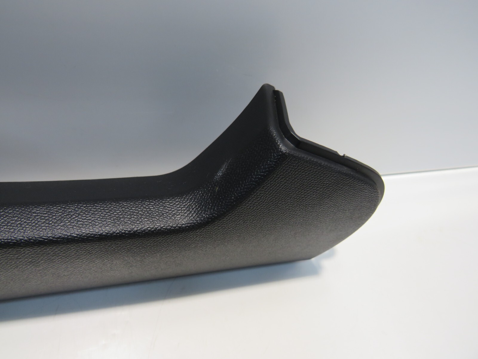 VAUXHALL MOKKA 2020-23 OFFSIDE FRONT LOWER DASHBOARD TRIM 