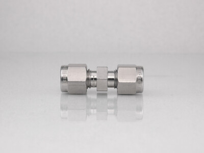 SWAGELOK TUBE FITTING UNION 3/16 IN TUBE OD SS-300-6 STAINLESS STEEL GRADE 316