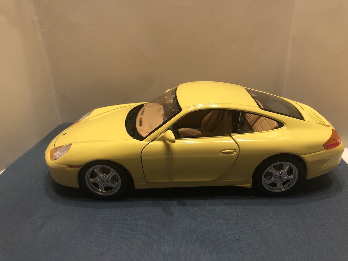 Bburago(ブラーゴ) Porsche 911 Carrera 1/18 Bburago Special Collection 1993 Porsche 911 Carrera Racing 1