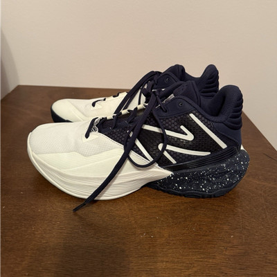 New Balance Two WXY V4 Optic White Team Navy Mesh Low Top Basketball Sneaker