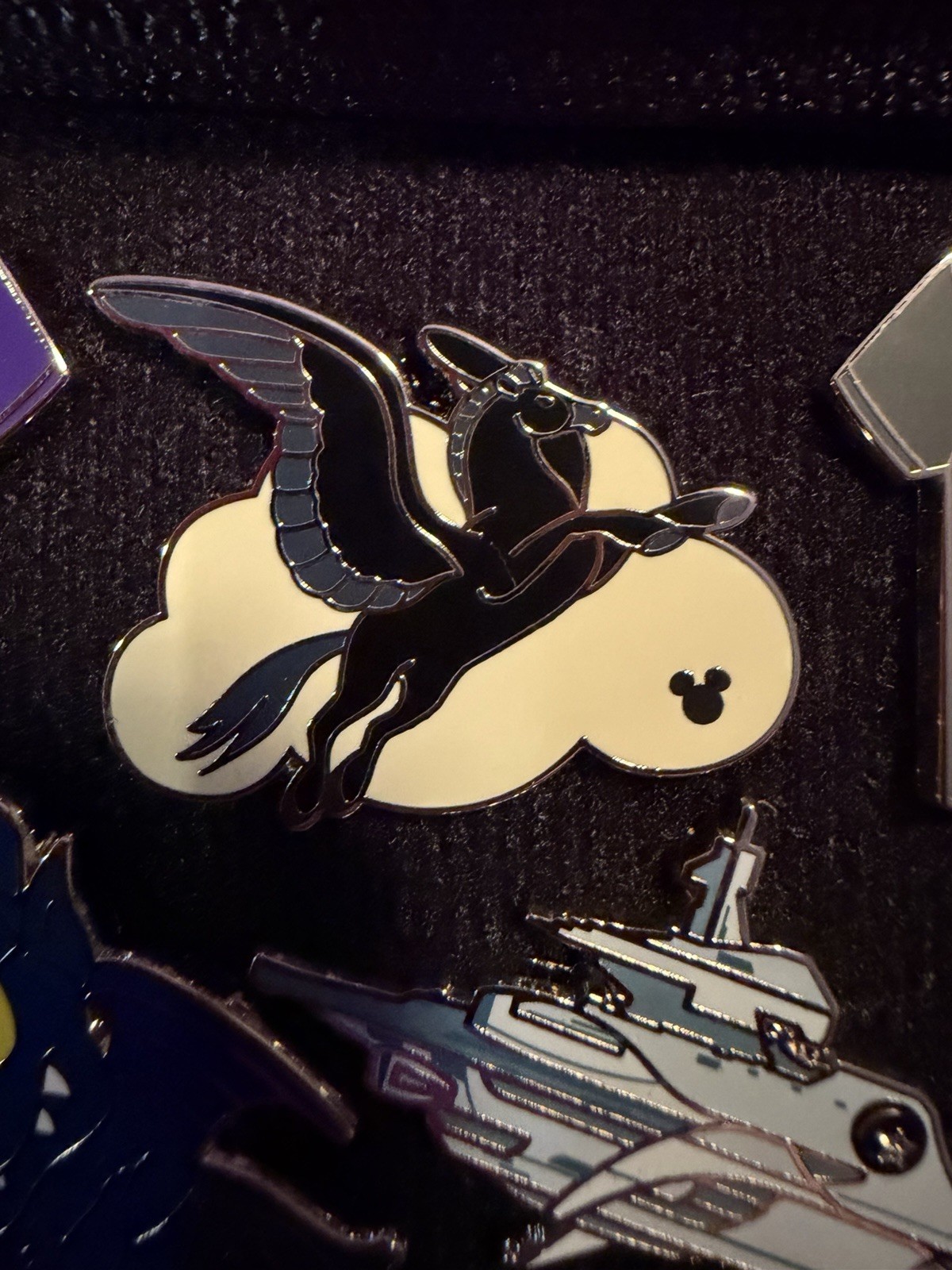 ✨Disney Parks Pin 2022 Hidden Disney Fantasia Pegasus