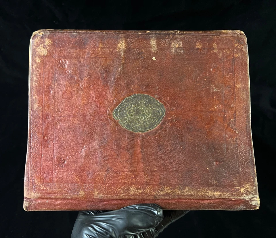 Rare Islamic Handwritten Quran Manuscript Book 67 Pages Maghribi Leather Binding - Image 3 of 4