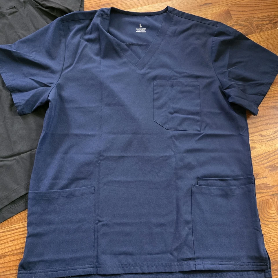 Lote de 2 Camisas Médicas Para Hombre Grandes Manga Corta Cuello en V Azul/Negro Rendimiento Foto 2 de 4