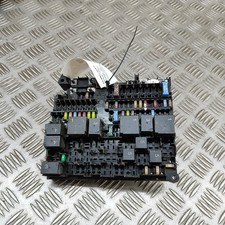 Peugeot 3008 MK3 KA, KB, KC Sicherungskasten Modul 9858851480 Strom 31601402