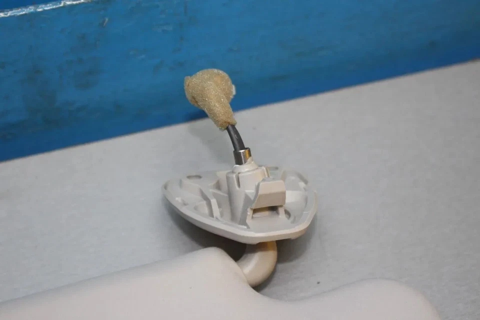 2x sun visor left and right Nissan X-Trail T32 manufactured 16 - Image 3 of 4