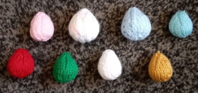 Gestrickte Ostereier für Ihre Osterhauben von Mennys. Artikelbeschreibung lesen