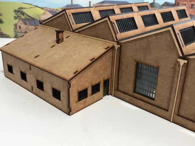 Laser Cut OO Gauge Model Railway Bus Garage Shed 1:72 Scale Wooden Kit - Image 2 of 4