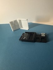 Memory Card Case Storage Holder - 1 SD Card and 4 Micro SD Card Slots