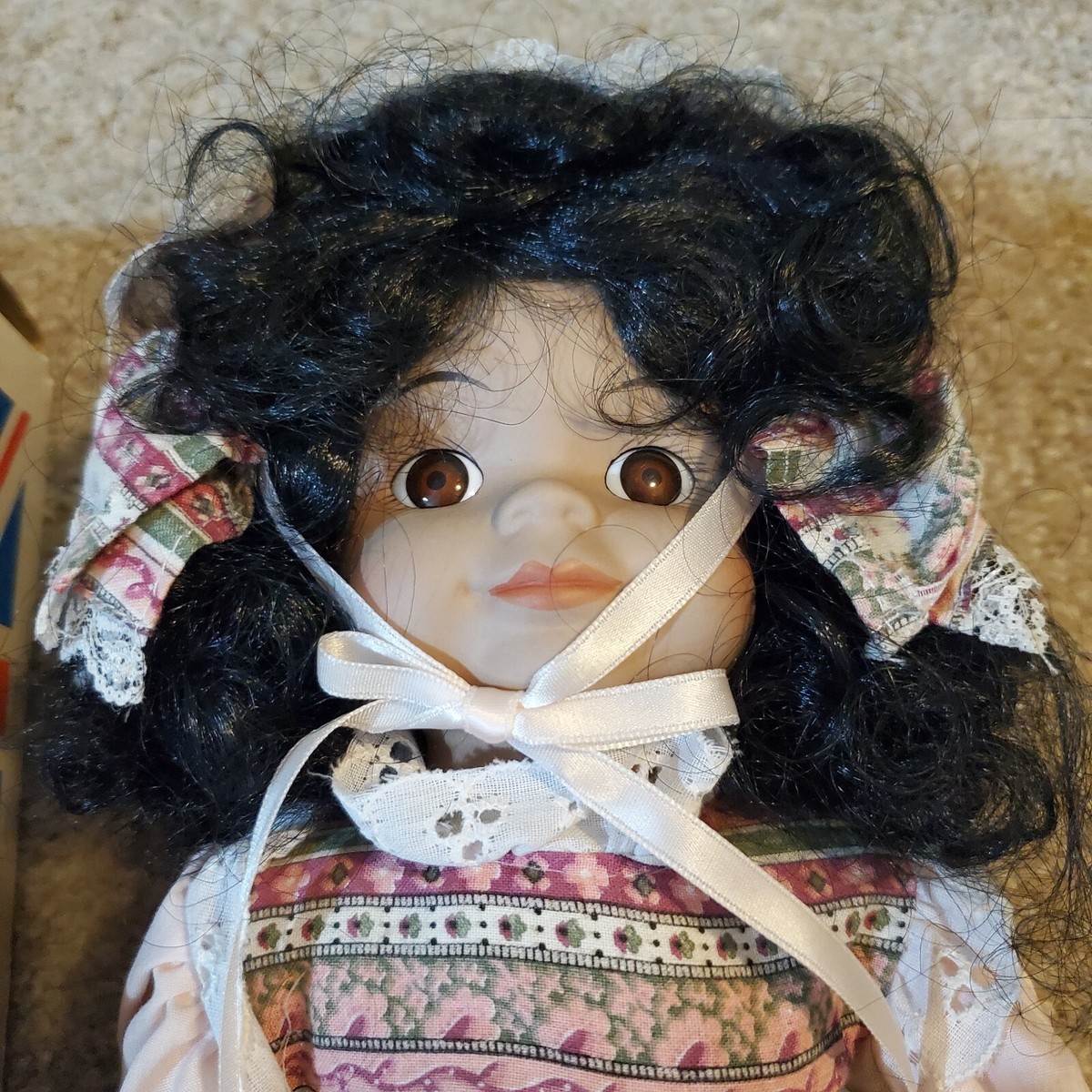 Wimbleton Collection Lexington Hall Sabrina 4015 Porcelain Doll