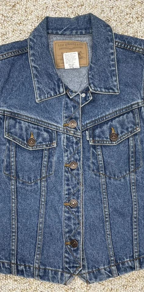De Colección Chaleco Levi's Jean Niñas Talla XL Azul Sin Mangas Abotonado Denim Pestaña Blanca Foto 4 de 4