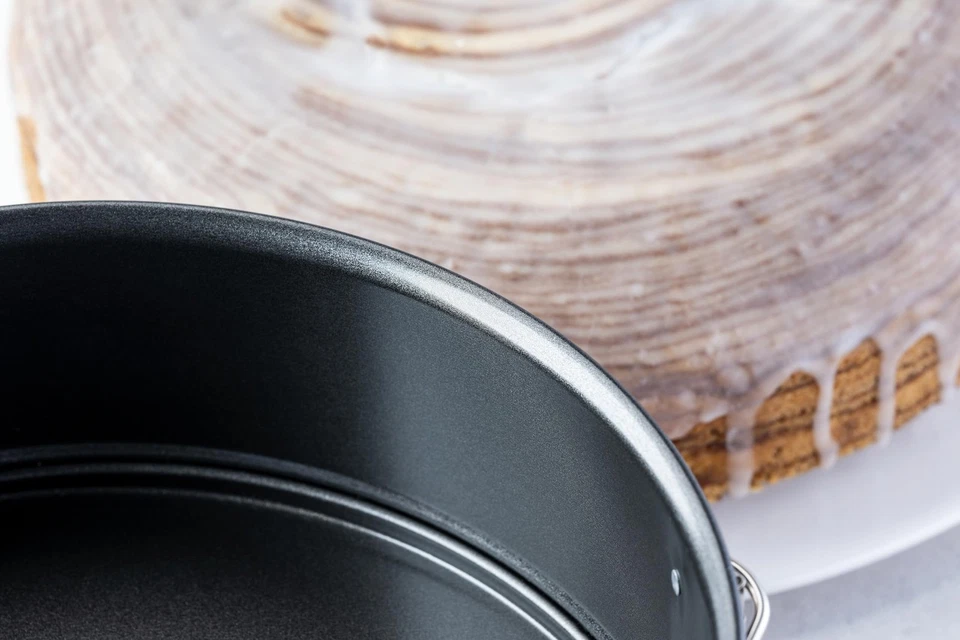 Springform Ø 24 cm, Backform mit Flachboden, runde Kuchenform aus Stahl mit A... - Bild 4 von 4