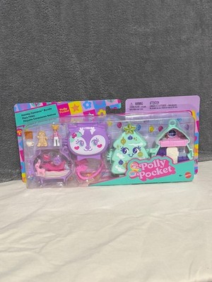 Polly Pocket Holiday Connects Bundle Compact Christmas Playset with Micro Doll