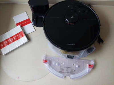 Roborock S6 MaxV Saugroboter - Wischroboter - Schwarz mit OVP, vielen Zubehör
