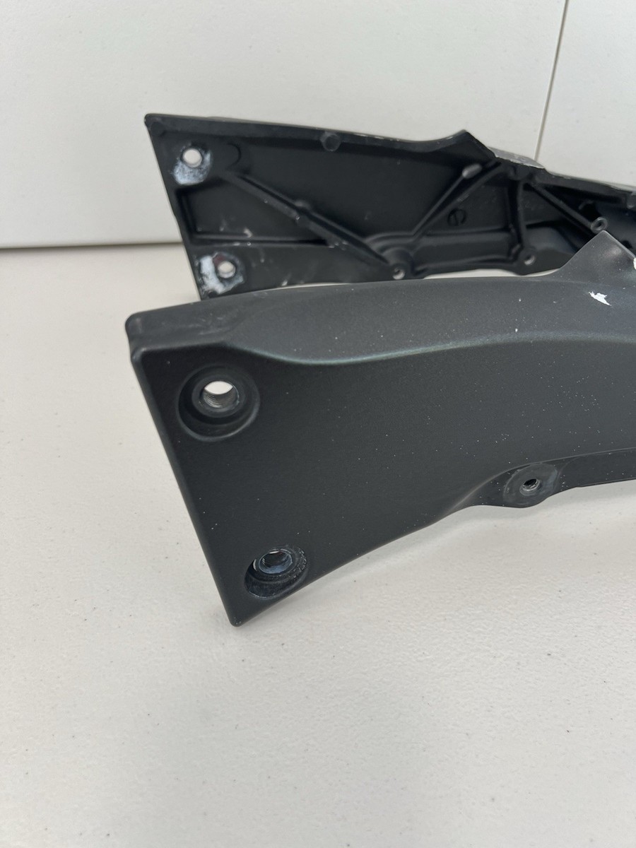 2016 - 2020 16 17 18 Kawasaki Ninja Zx10r Oem Rear Subframe Back