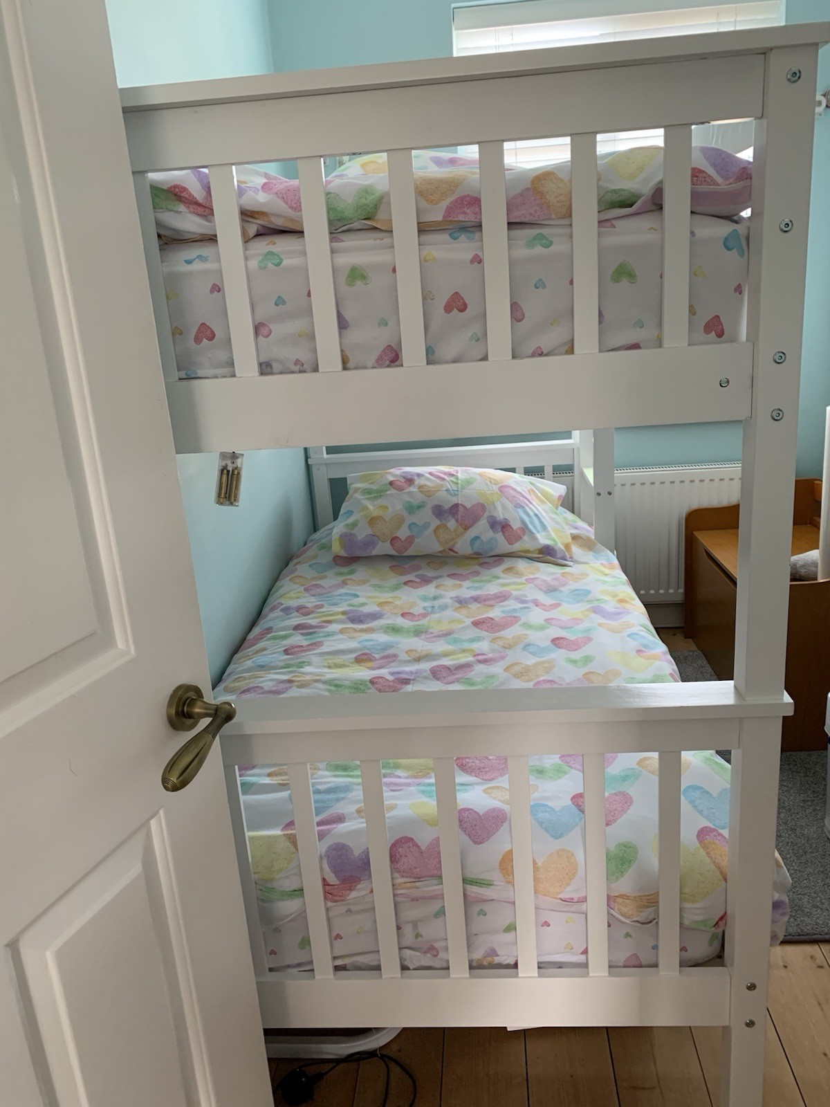 3ft White Bunk Beds Including mattresses 