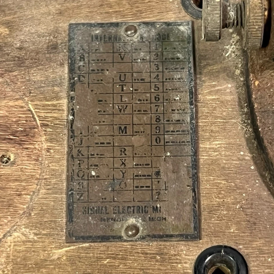 Vintage Signal Electric Mfg Co Morse Code Key - Image 4 of 4