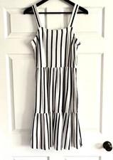LOFT sleeveless white black stripes stretch tiered dress size 8
