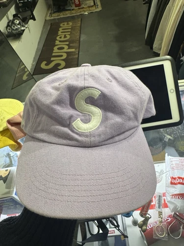 casquette logo S suprême