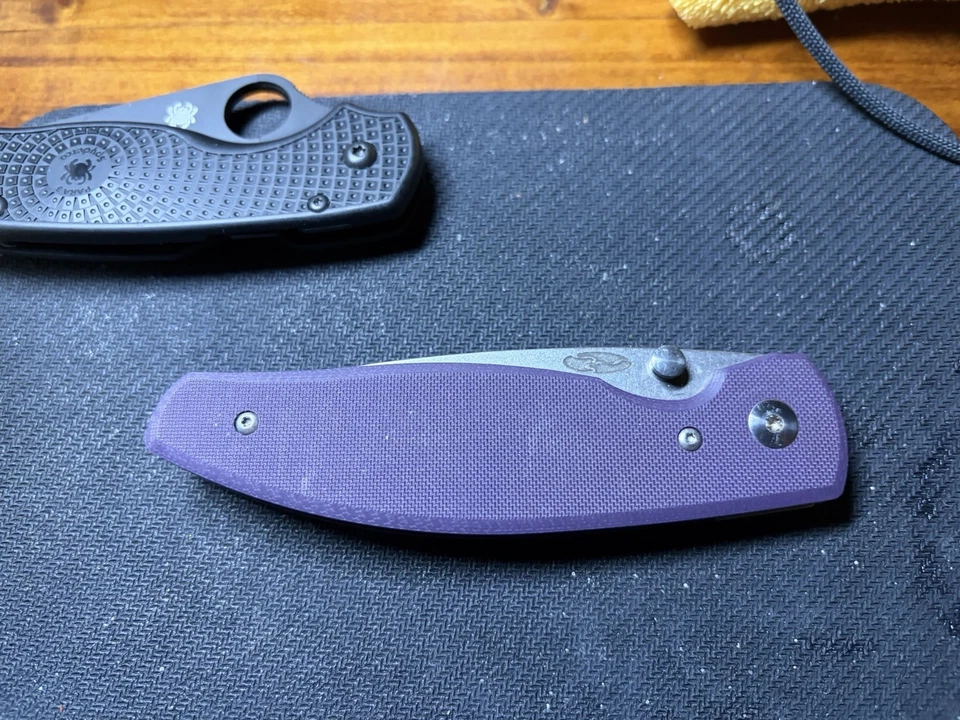 TRM Atom - Básculas Purple Wing G10 - CPM 20CV - Three Rivers Fabricación EE. UU. Foto 2 de 4