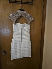 SHERRI HILL Ladies size 00 Rhinestone Stretch Bodycon dress ruffle Ivory Prom
