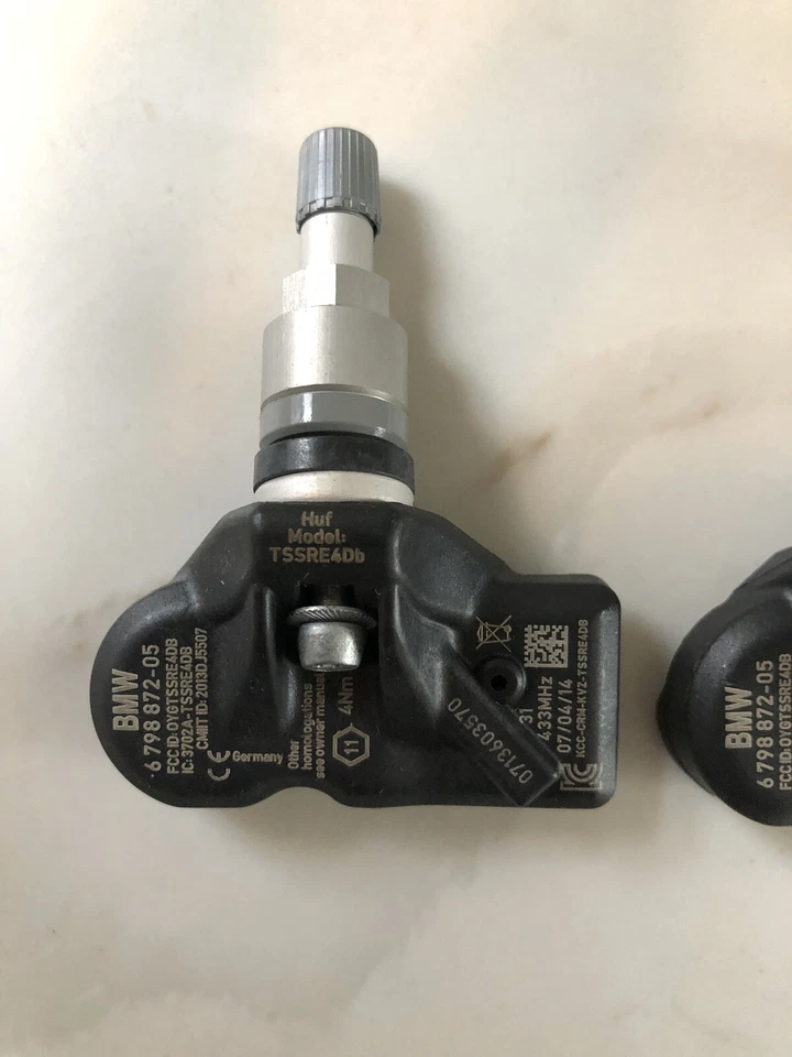 Set of Four (4) OEM GENUINE BMW TPMS F10 5-Series 528i 535i 550i 6798872 - Image 2 of 3