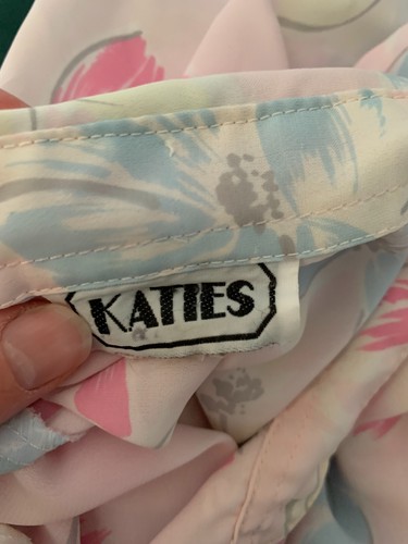 KATIES Womens Short Sleeve Retro Pink Floral Shirt Blouse Size 12 Aust. Made - Picture 7 of 8