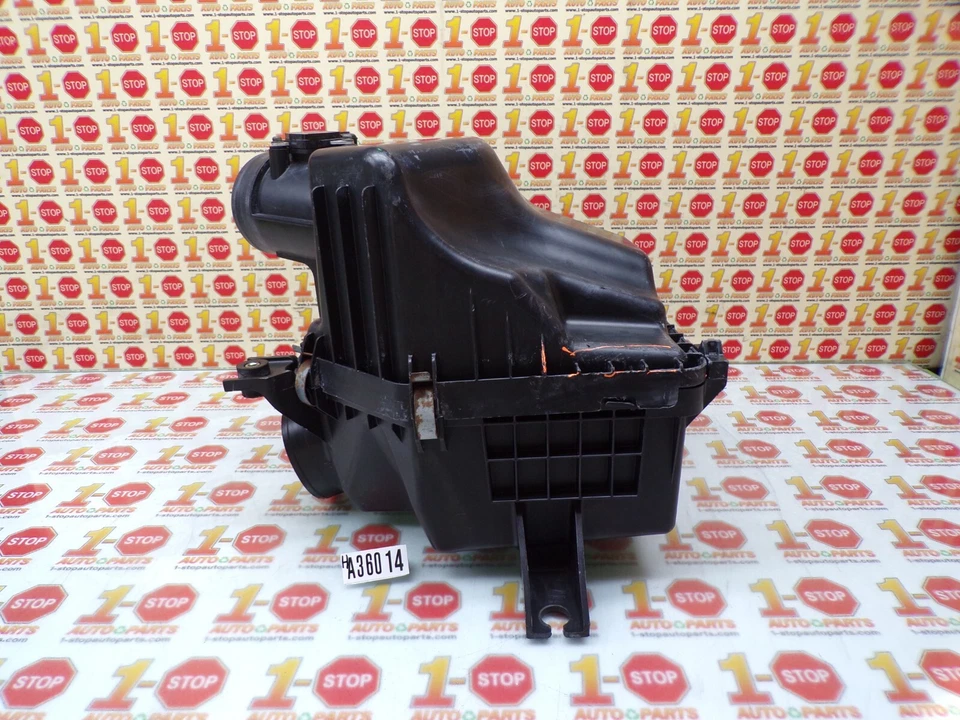 2010-2011 HONDA CR-V 2.4L AIR CLEANER BOX ASSEMBLY 17201-REZ-A00 OEM - Image 3 of 4