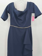 Pre-Owned Eliza J Navy Size 6 Maxi Evening Gown