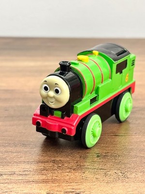 VTG Thomas Friends Railway Diecast Percy Engine Battery Operated Motorized 2002