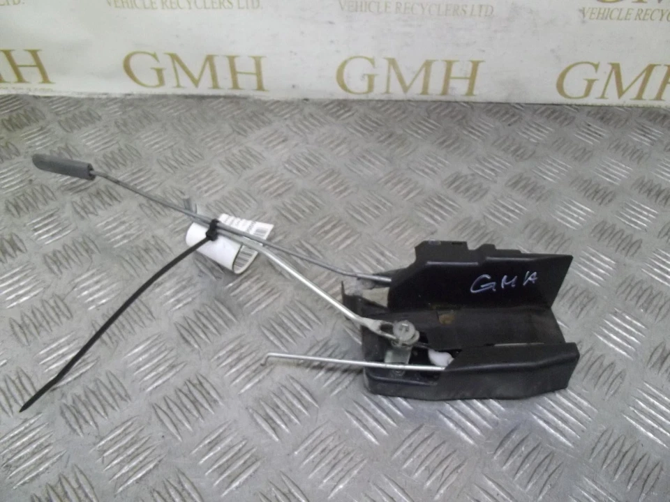 Conjunto de cerradura de puerta trasera lado cercano pasajero izquierdo Kia Rio MK1 2000-2007U Foto 2 de 4