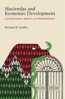 Richard B. Lindley | Haciendas And Economic Development | Taschenbuch | Englisch