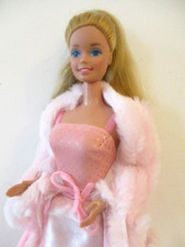 Beautiful vintage  HTF Pink and Pretty Philippines Barbie doll VGC Lovely hair