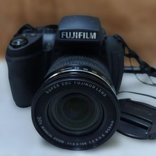 Fujifilm FINEPIX HS35 EXR Digital SLR Camera