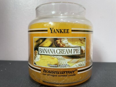 Banana Cream Pie YANKEE CANDLE 14.5 oz NEARLY FULL Black Band VINTAGE