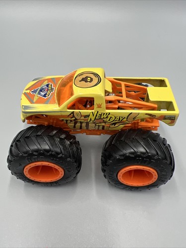 Hot Wheels Monster Jam WWE The New Day Monster Truck. 1:64. - Picture 4 of 11