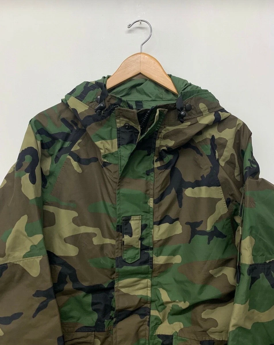 GEN1 GORETEX Parka, Size Medium / Regular, ECWCS Woodland / WP US Army R-68