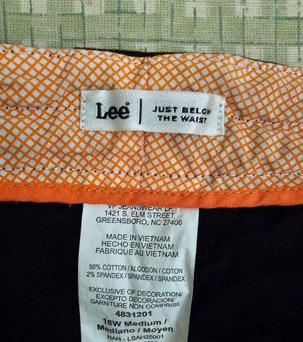 Lee Shorts Size 18W Pockets Lightweight Zip Button Everyday Casual - Picture 6 of 9