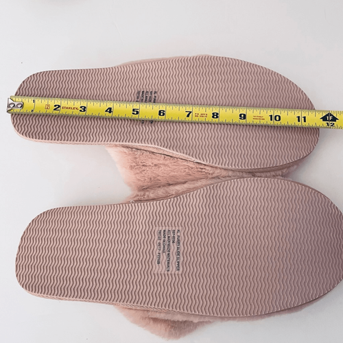 NWT Liz Claiborne slip on Pink furry Soft Indoor Outdoor Plastic Soles Slippers - Picture 10 of 12