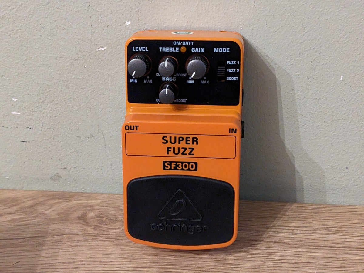 Behringer SF300 Super Fuzz guitar effects foot pedal 3-mode peach