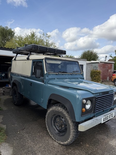 eBay - Land Rover 110, 1984, Pre- Defend...