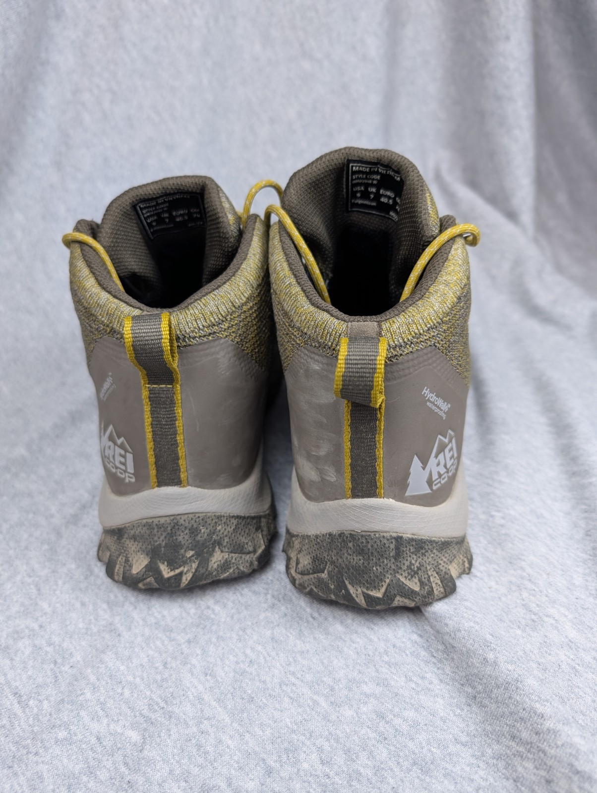 REI Co-op Flash Hiking Boots Womens 9 Trail Outdoor Shoes Gray Green Yellow