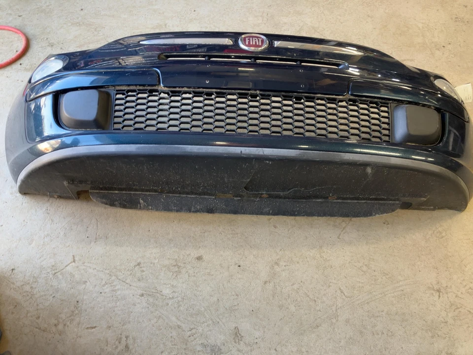 13 FIAT 500 Front Bumper Scratches Blue — 第 4/4 张图片