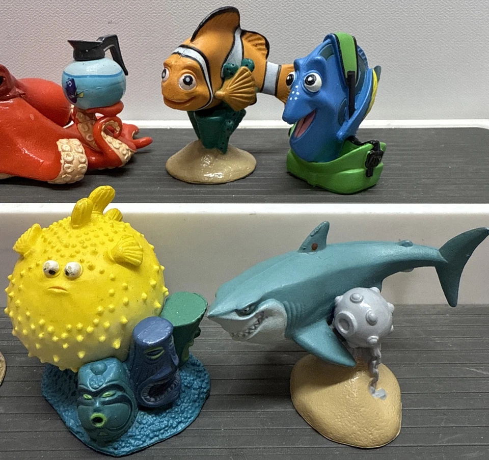 Disney / Pixar Finding Nemo PVC Lot Of 9 Figures Cake Toppers - Image 4 of 4