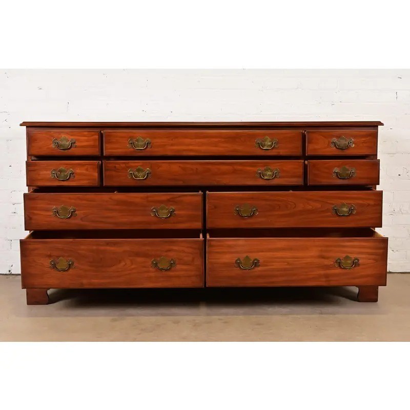 Henkel Harris Georgian Solid Cherry Wood Ten-Drawer Dresser, 1960s