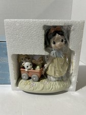 2006 Precious Moments Disney 630038 Heigh Ho, It's Off To Play We Go Snow White