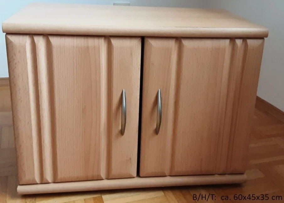 kleine Kommode bzw. kleiner Schrank 60x45x35 cm mit Türen mit Griffen