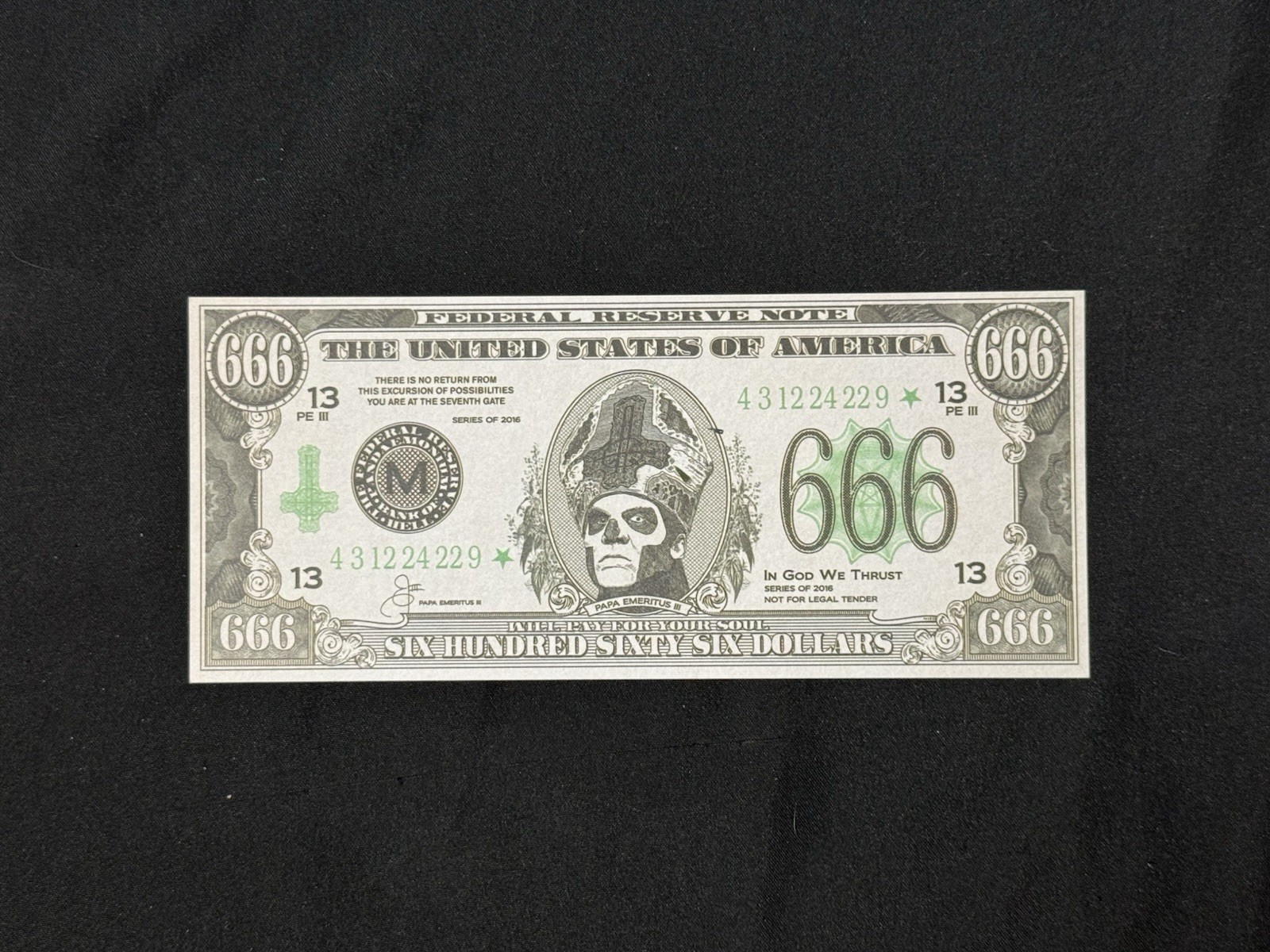 Ghost Band Popestar Tour Minty Mummy Dust Bill Papa Emeritus III Tobias ...