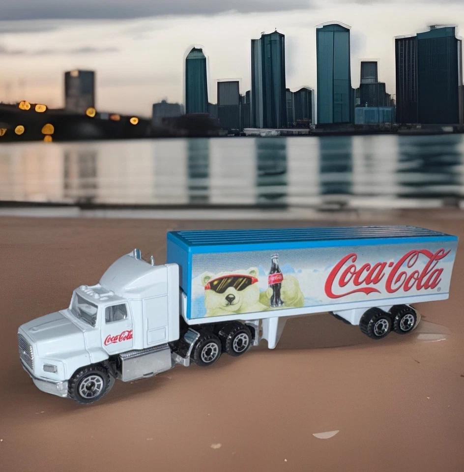 Matchbox Ford Aeromax Coca-Cola Semi Truck & Trailer Big Rig Movers Convoy NLFFP - Image 4 of 4