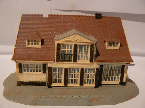 Maquette HO pavillon et ses grandes baies vitrées KIBRI réf: 3126 | Condition: Occasion